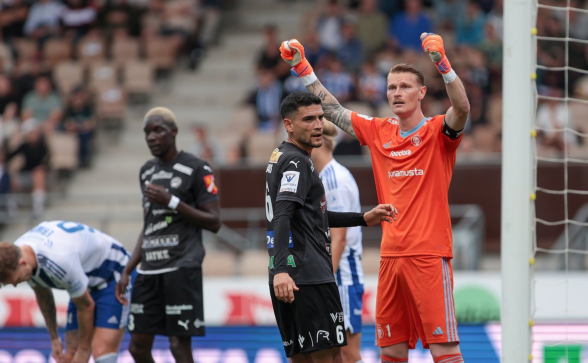 "Ratkaisut hyökkäyskolmanneksella olivat heikkoja" - Haka-luotsi Andy Smith pettyneenä