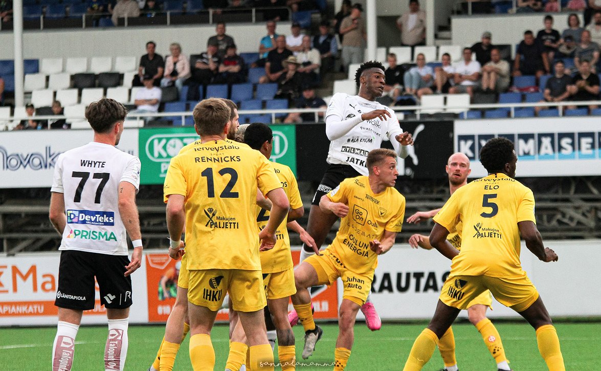 FC Haka piti pintansa maali-ilottelussa (FC Haka-AC Oulu 4-3)