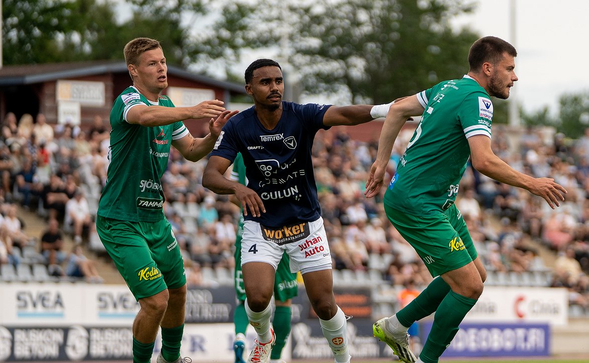 AC Oulu otti arvokkaat pisteet (AC Oulu-EIF 2-0)