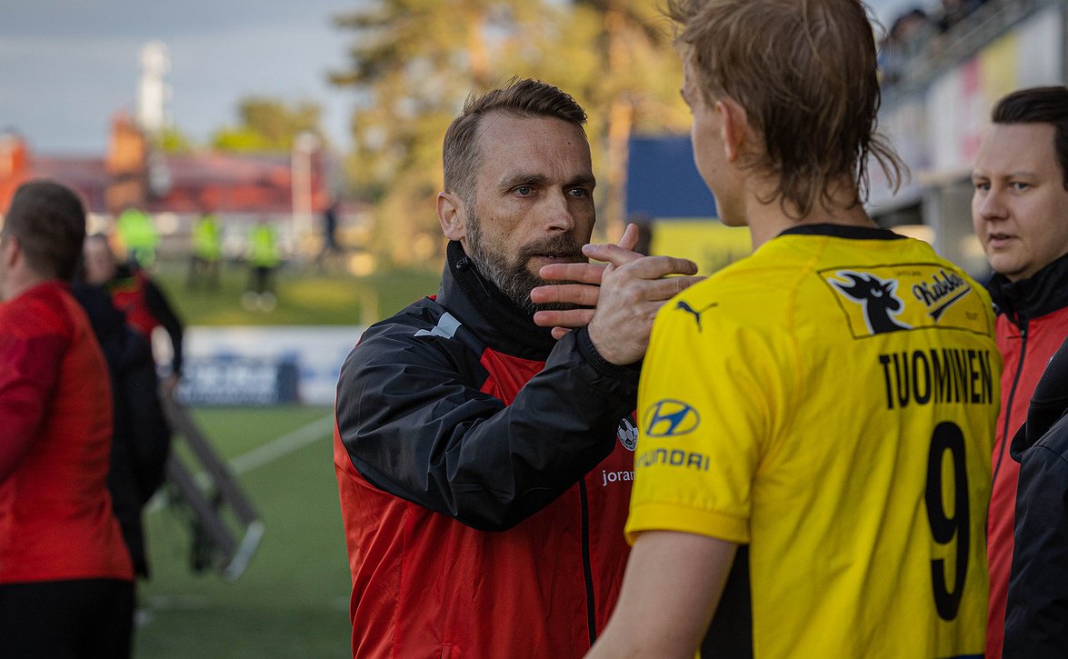 Veikkausliiga-podcastin vieraana KuPS:n päävalmentaja Jani Honkavaara